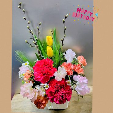 枝物とチューリップのアレンジメント 枝物とチューリップのアレンジメント