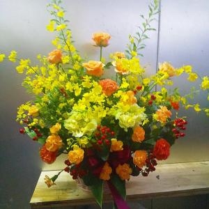 最近のお仕事 オンシジュームの入ったアレンジメント「花アラキ」（京都府舞鶴市の花屋）のギャラリー写真