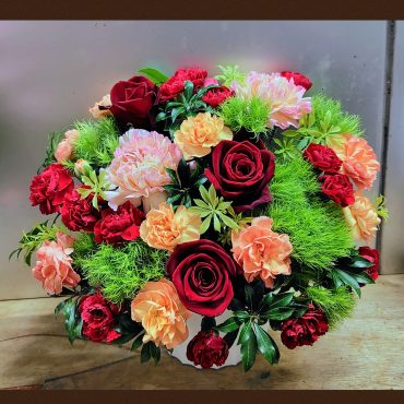 赤い薔薇の入ったアレンジメント